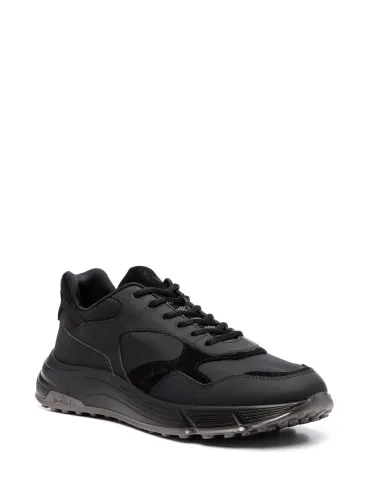 low-top panelled sneakers